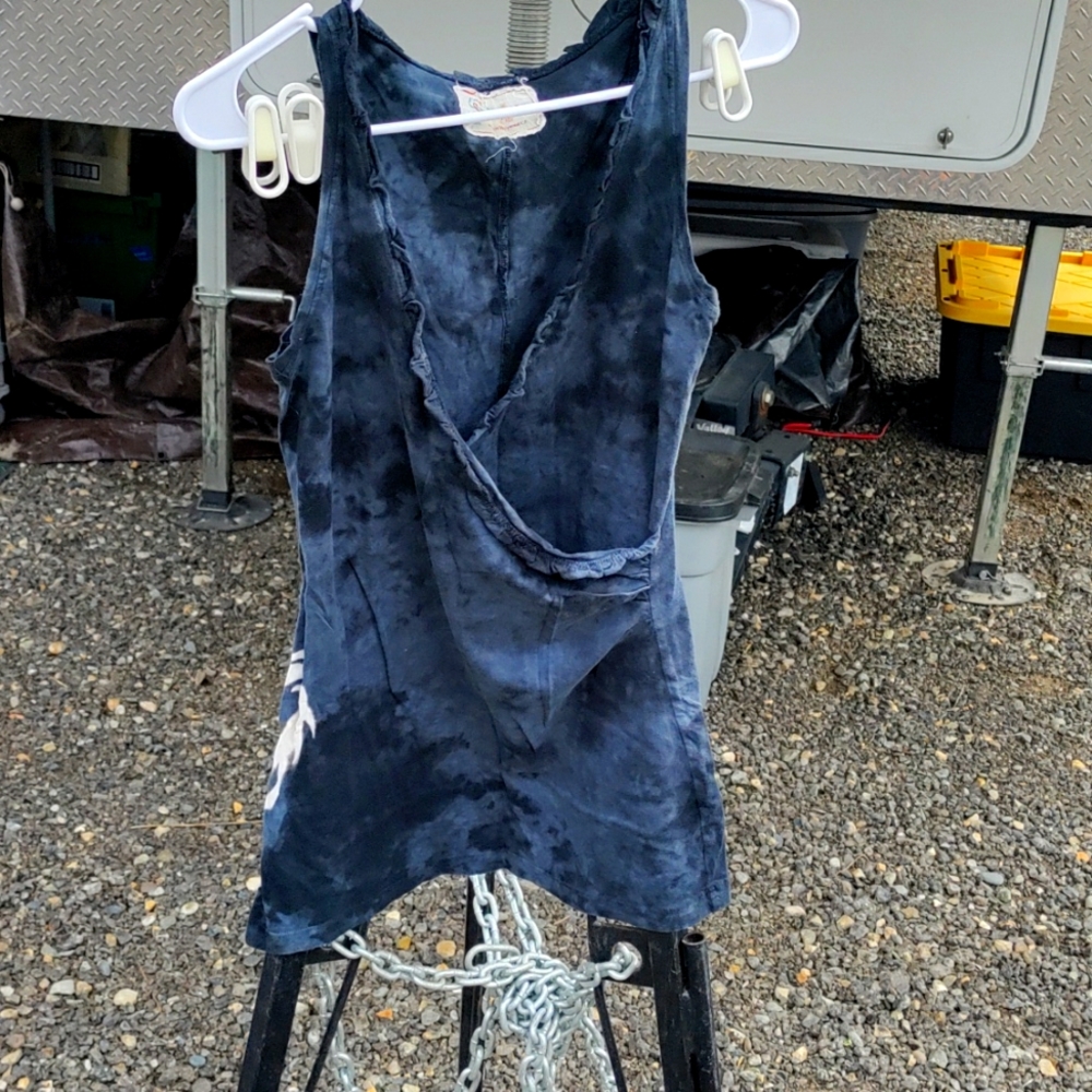 Adorable cross front tank top by Gypsy 05...